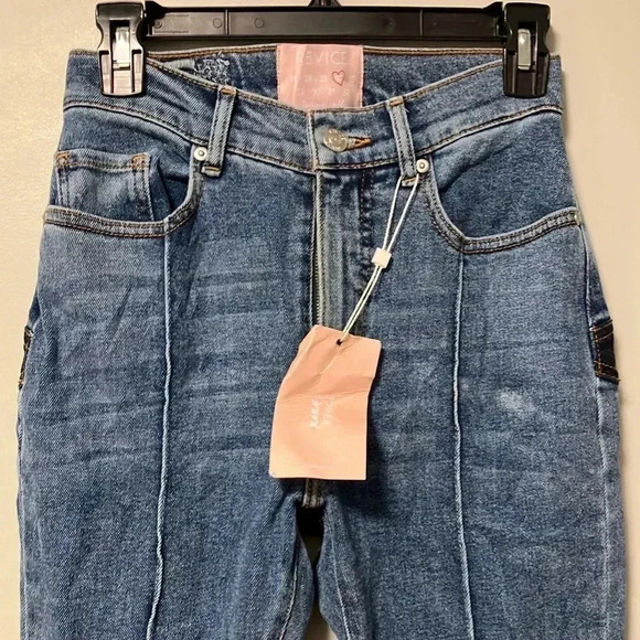 NWT REVICE two toned  Venus flare Special Edition Star jeans 27 - Picture 4 of 12